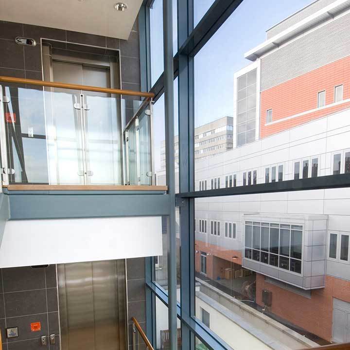 RMI Architects Macmillan Cancer Centre
